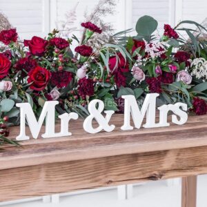 Decoração Mr & Mrs madeira