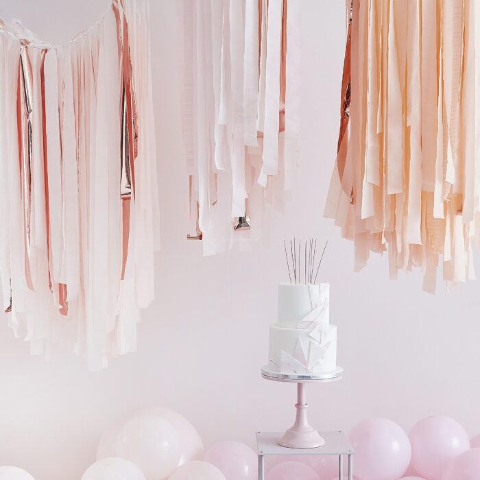 rose-gold-decoracao-fitas-teto.jpg